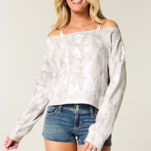 Hollister Camo Off-Shoulder Cropped Crewneck